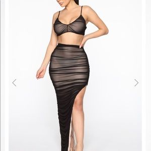 EUC Fashion Nova NY Nights Mesh Set. Size small